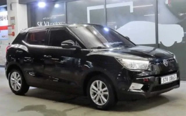 베리뉴티볼리 중고차 티볼리 가솔린 2WD 1.6 VX 매물 사진 4 - 2015/12 53,183km