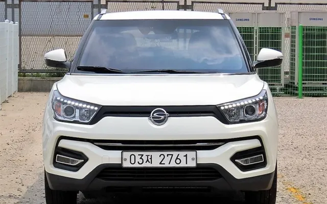 베리뉴티볼리 중고차 티볼리 아머 4WD 디젤 LX 매물 사진 6 - 2018/11 109,129km