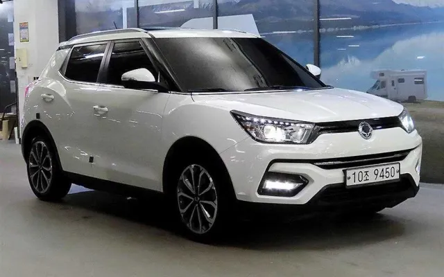 베리뉴티볼리 중고차 티볼리 아머 2WD 가솔린 기어 에디션 매물 사진 1 - 2018/01 131,735km