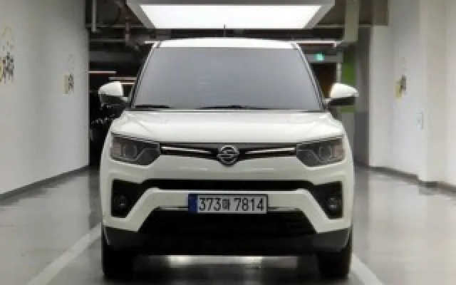 베리뉴티볼리 중고차 베리 뉴 티볼리 2WD 가솔린 1.5 매물 사진 1 - 2021/10 6,452km